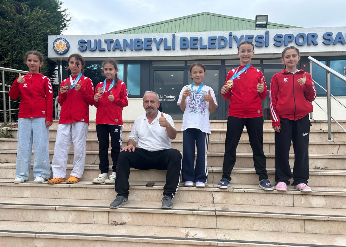 KARATECİLER 15 MADALYA İLE DÖNDÜLER 13.09.2026