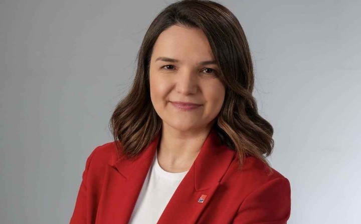 YENİ PARTİ SAKARYA İL BAŞKANI SELDA SEZGİN 18.10.2026